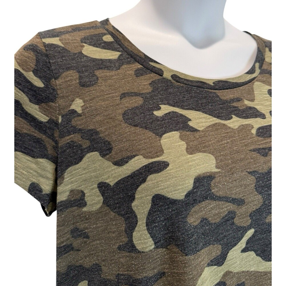 Express Women’s Size L Top Camouflage & Black Semi-Sheer Short Sleeve Shirt - Picture 2 of 7